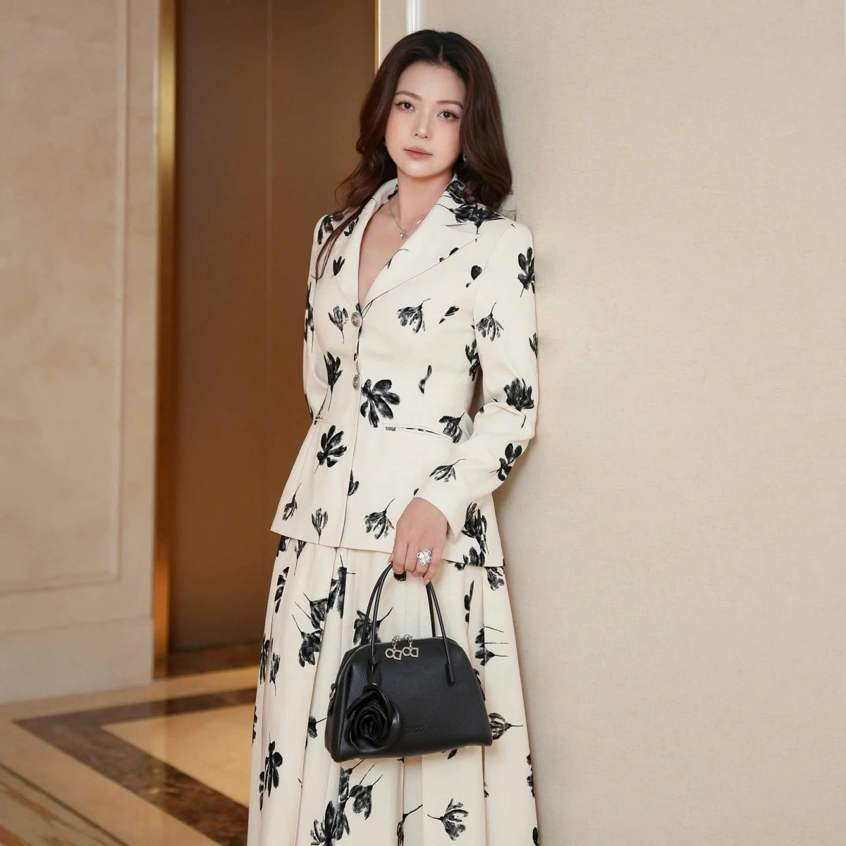 nsUt kieu anh gay chu y voi nhan sac cong chua u50 trong gia dinh trai dau hinh anh 4