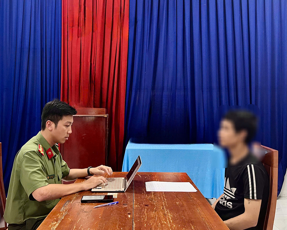 Đăng tin sai sự thật về lãnh đạo Đảng, Nhà nước, giảng viên bị phạt 7,5 triệu插图1 Đăng tin sai sự thật về lãnh đạo Đảng, Nhà nước, giảng viên bị phạt 7,5 triệu插图1