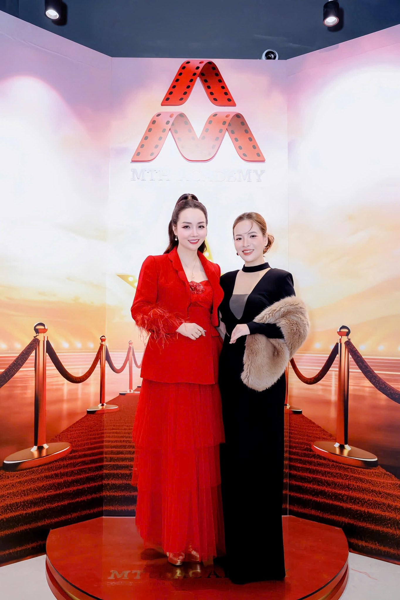 Mai Thu Huyền - người kết hợp với đạo diễn Khải Anh mở học viện điện ảnh đời thực có sắc vóc ra sao? - Ảnh 2.