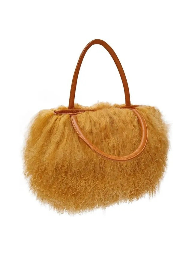 Những món phụ kiện nổi bật mùa Thu Đông giúp bạn nâng tầm phong cách cá nhân插图6 img-9157.jpg