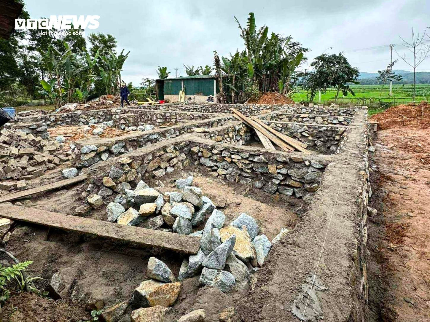 Ở TP.HCM 15 năm không mua nổi nhà, vợ chồng trẻ khăn gói về quê xây 'biệt phủ' - 4