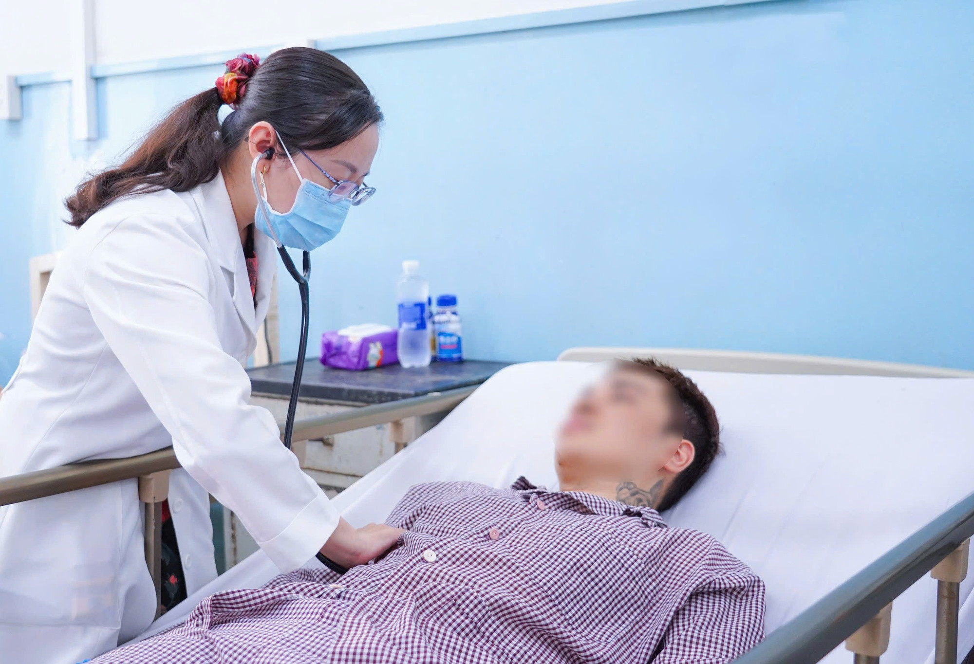 Từ vụ hàng trăm tấn thịt heo nhiễm bệnh tả châu Phi làm pate, bác sĩ cảnh báo nóng - Ảnh 1.