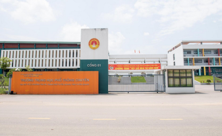 Trường THPT chuyên Tuyên Quang