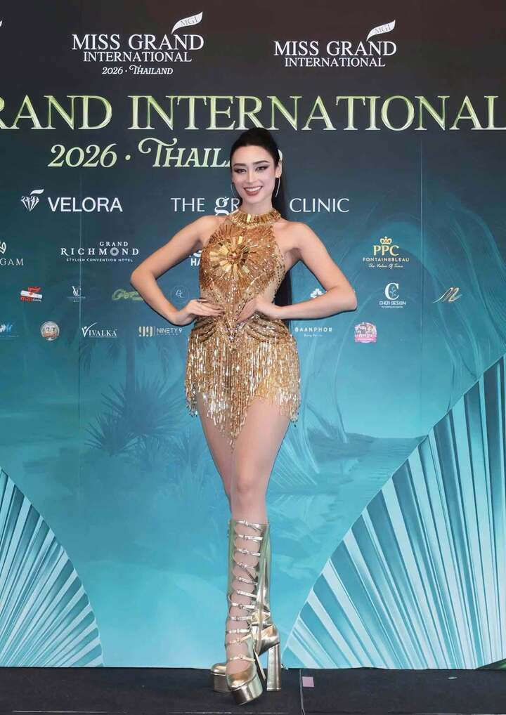 Sau đó, Emoura tiếp tục dẫn đầu bình chọn Grand Day Experience, trở thành đại diện châu Á duy nhất góp mặt trong Top 10 của hạng mục này. Ngoài ra, Emoura còn lọt Top 15 của phần thi tài năng.