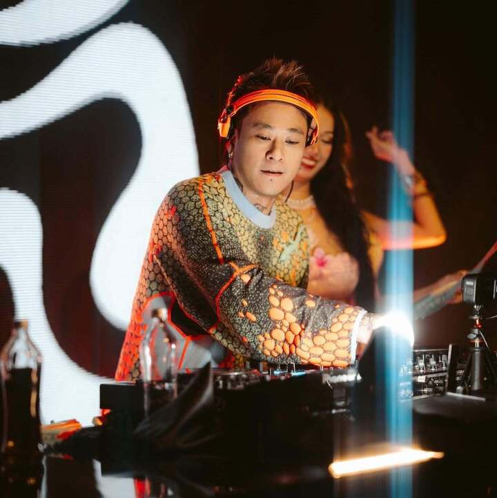 Minh Trí trở thành một DJ nổi tiếng.