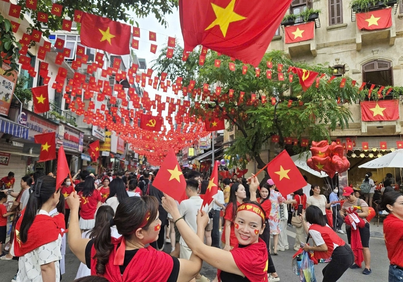 công chức , viên chức .jpg