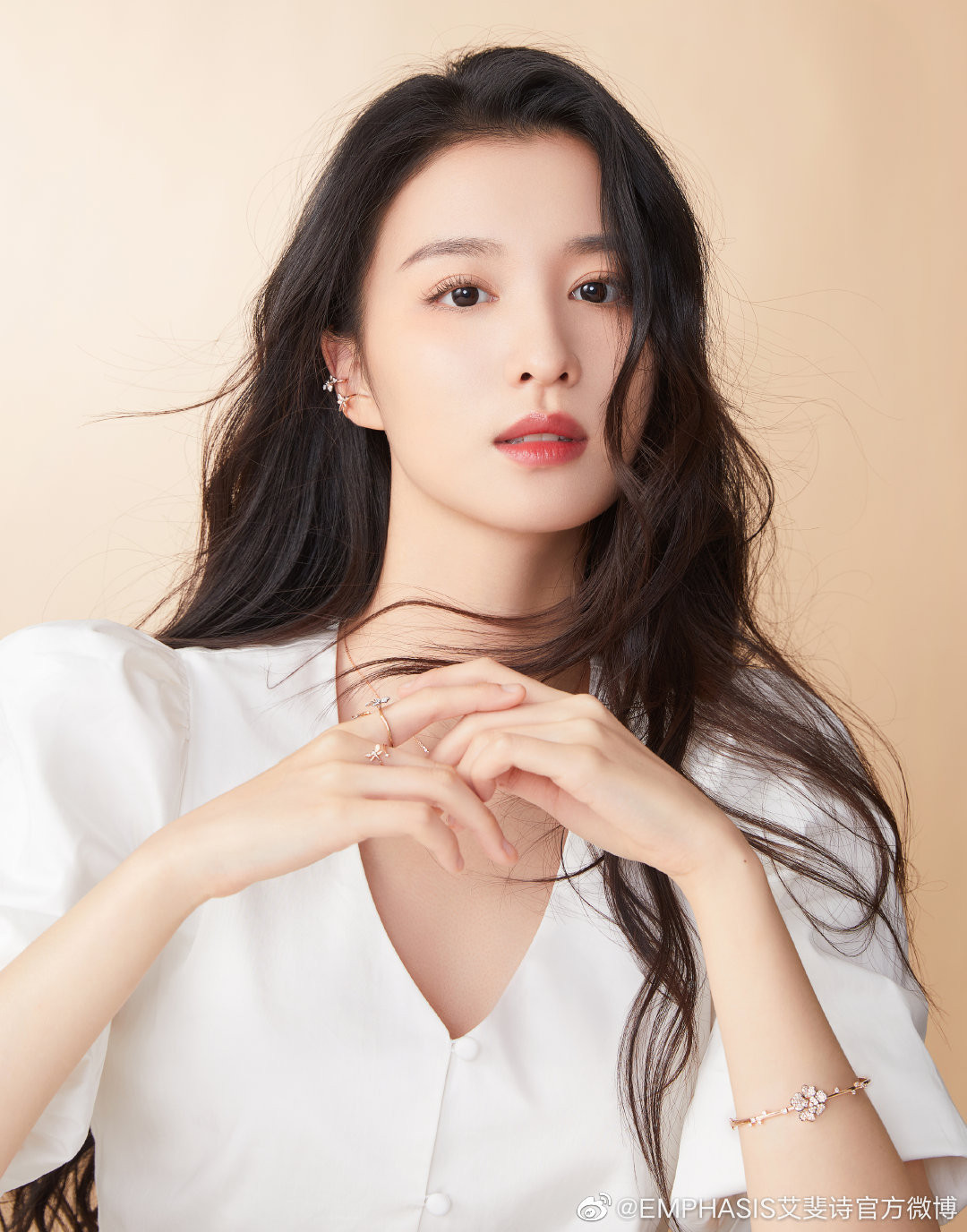 Thần Tài gõ chuông tài lộc sau ngày 20/10/2026, 3 con giáp sau càng chăm chỉ càng có nhiều lộc, giàu sang ngút trời, tình duyên đỏ thắm - Ảnh 2