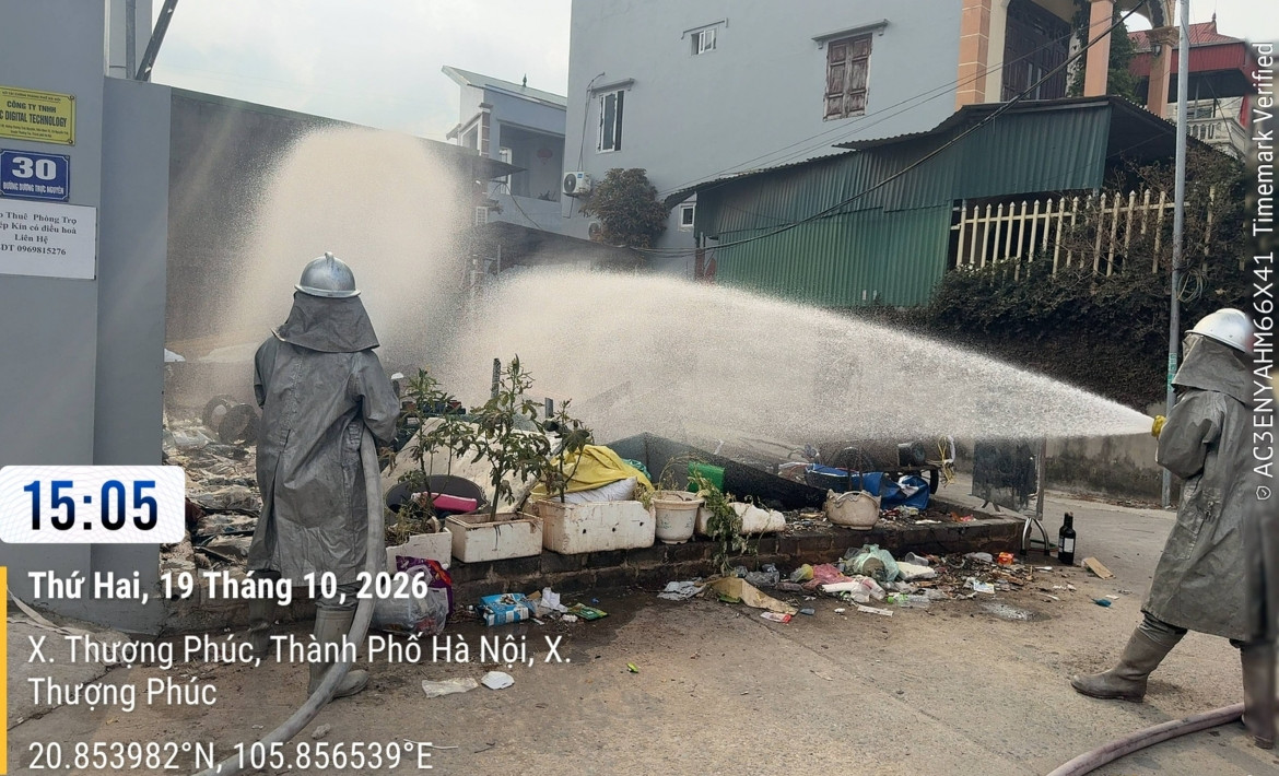 vu nghi ngo doc khi o ha noi benh nhan ton thuong phoi nang kem soc hinh anh 1