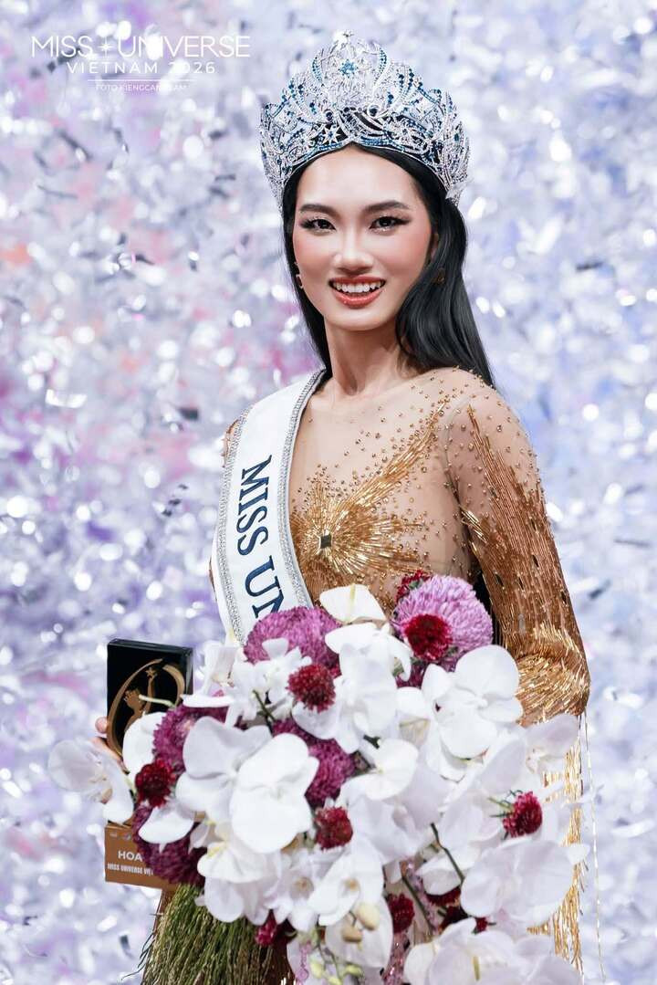 Hoa hậu Nguyễn Quỳnh Anh bị Ban tổ chức Miss Universe Vietnam 2026 dừng hoạt động biểu diễn trên sân khấu trong 6 tháng sau ồn ào nhóm chat.