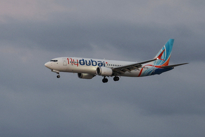 Chuyến bay FlyDubai thay thế chở hành khách đến Israel. (Ảnh: Reuters)