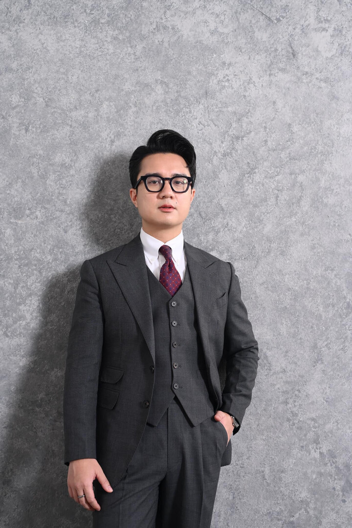 Sơn Lâm từng là sinh viên ngành Kỹ sư lọc hóa dầu của Đại học Bách khoa Hà Nội.