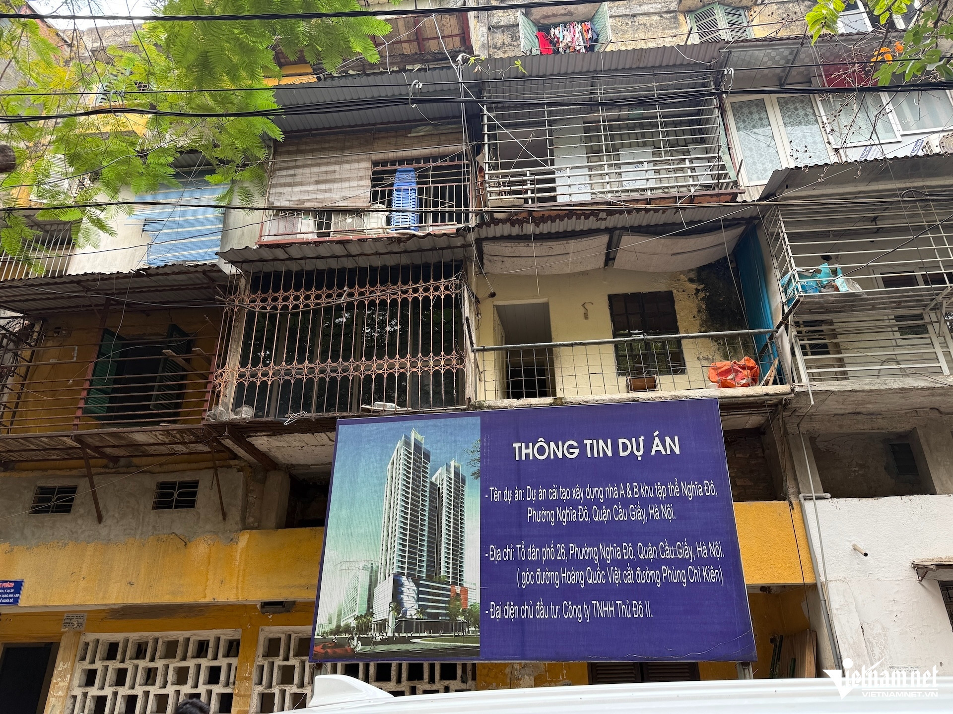 Cận cảnh tháo dỡ nhà tập thể cũ, chuẩn bị xây cao ốc hiện đại ở Hà Nội插图10 W-Tap the Nghia Do 1.JPG.jpg