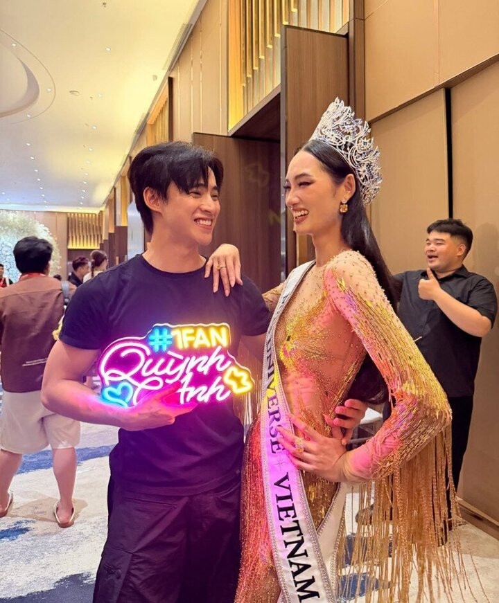 Neyun có mặt cổ vũ Quỳnh Anh trong hành trình tại Miss Universe Vietnam 2026.