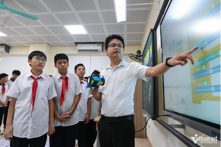 Bộ GD&ĐT cấm thu tiền của người học với hoạt động giáo dục tăng cường.