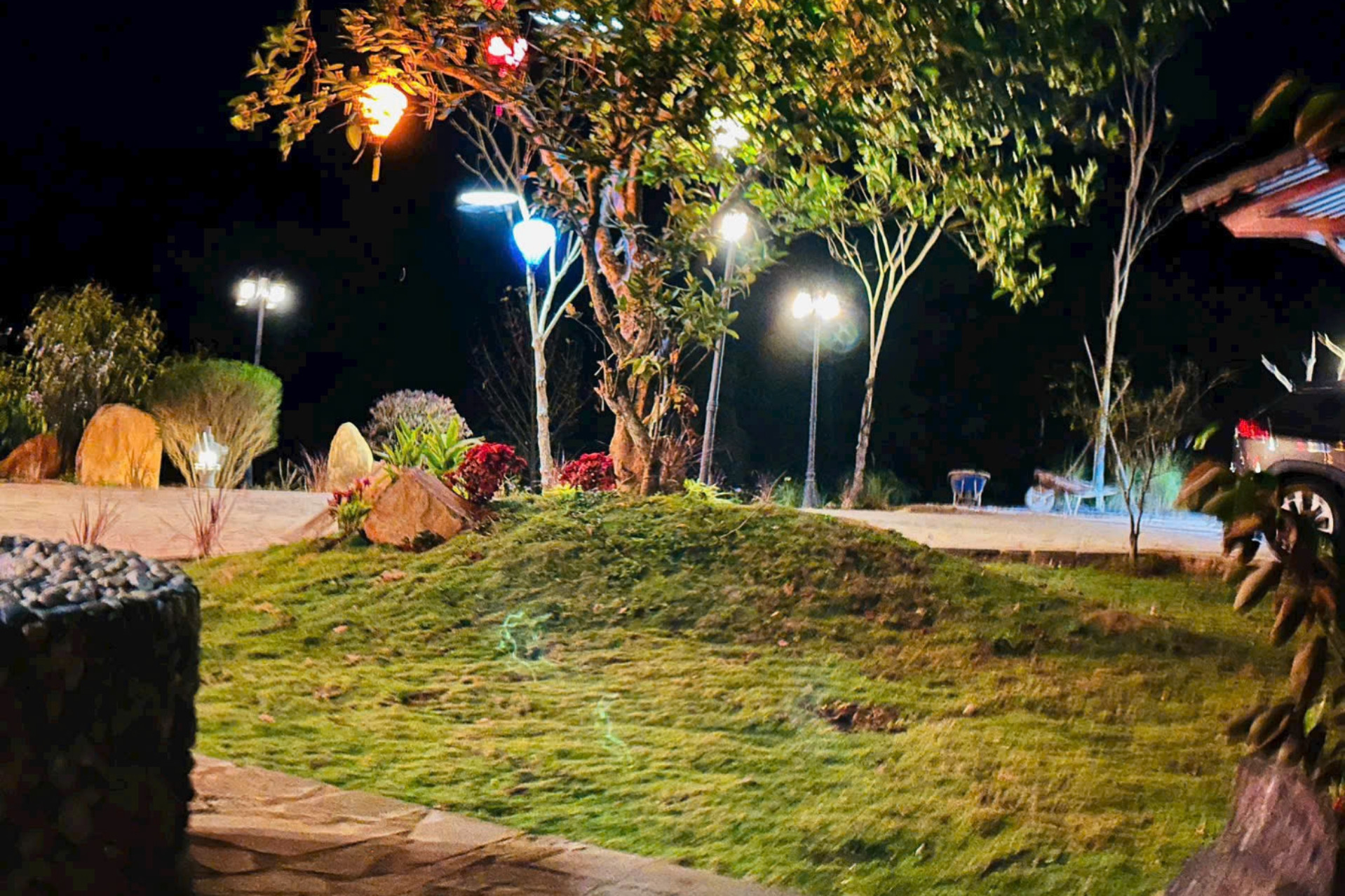 Nghệ sĩ Hoàng Mập xây dinh thự 10.000m2 tặng vợ con插图1 batch_z7475695540527_d78afdb1f623ba272df30f207394c4b0.jpg