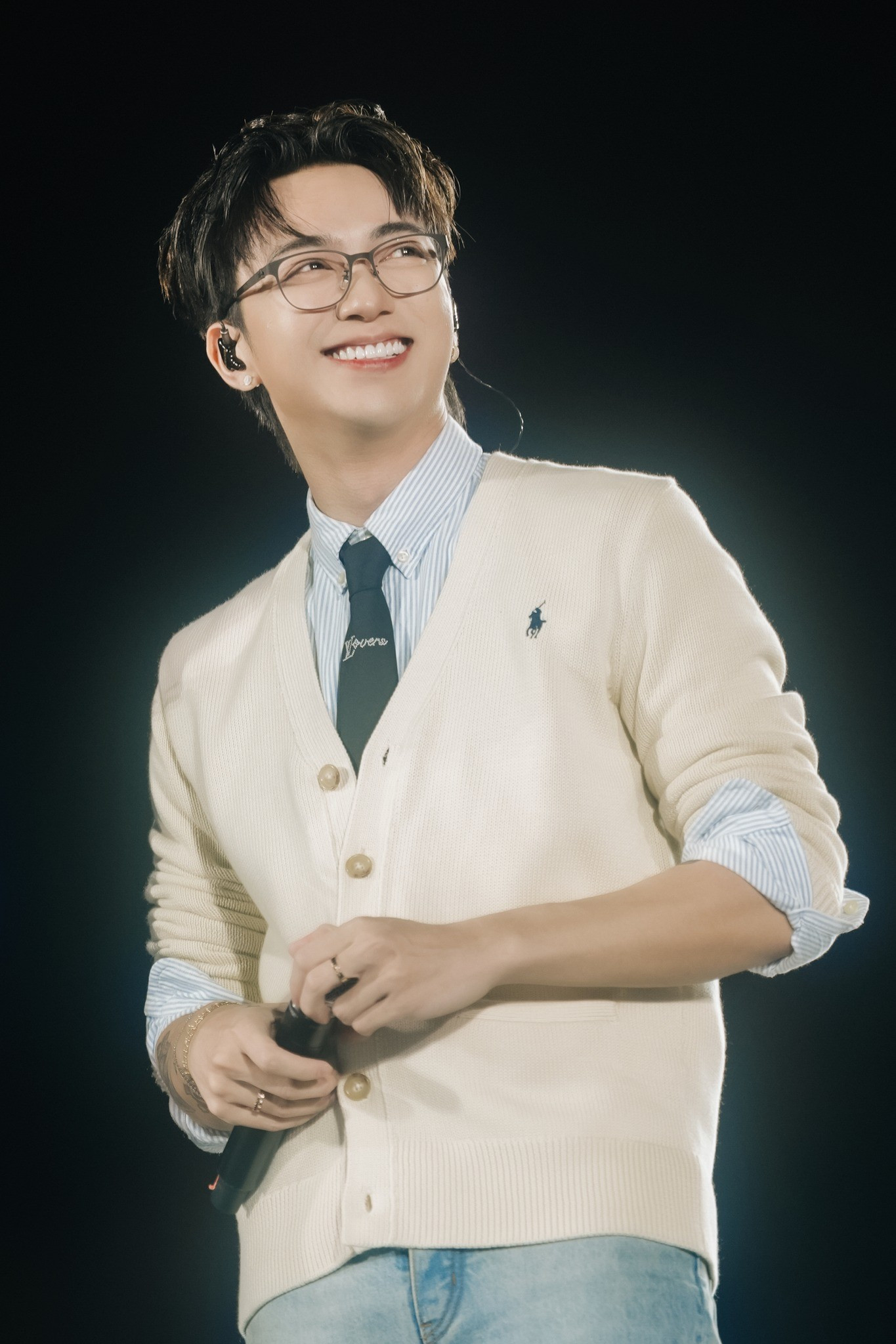 Ca sĩ Việt nào cận kề ngưỡng cát-xê một tỷ đồng/show插图3 600177081-1445481526938074-1974070963649285618-n.jpg