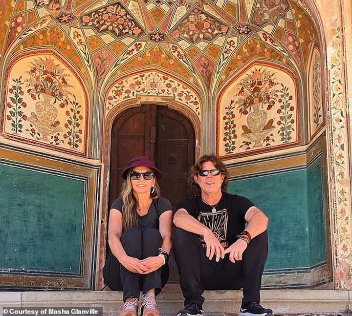 Cuộc sống bán nhà đi du lịch: Sự thật trần trụi đằng sau những bức ảnh triệu like - Ảnh 2.