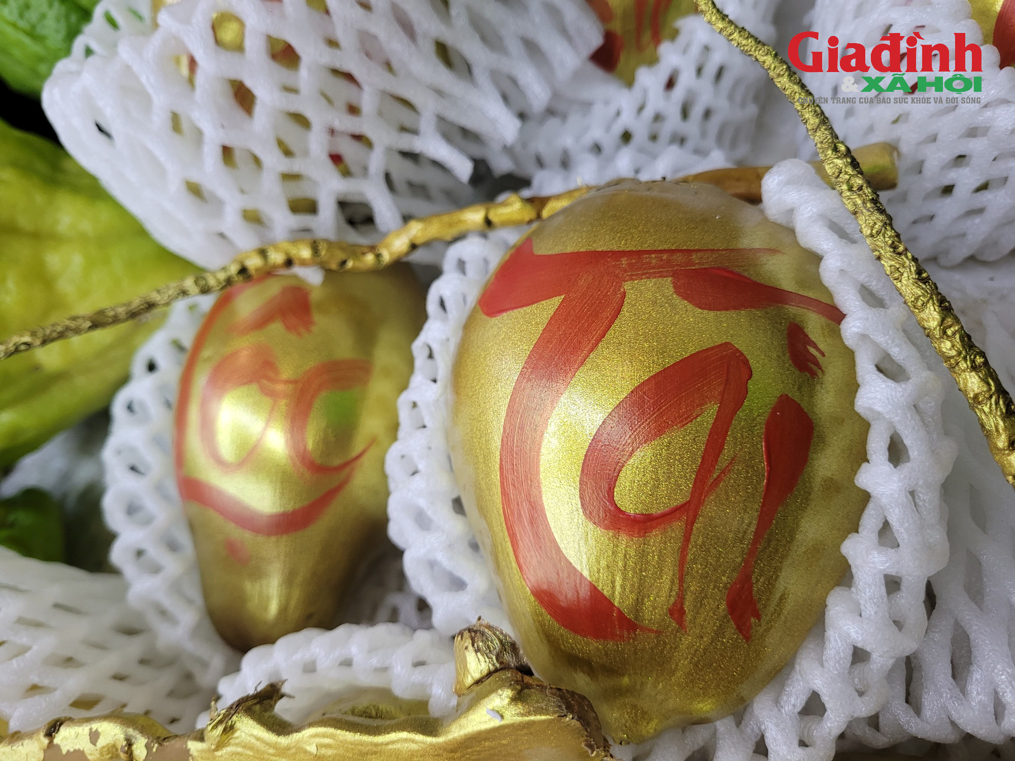 Giá cả thị trường dừa dát vàng ngày Tết 2026: Lộc tài thịnh vượng - Ảnh 2.