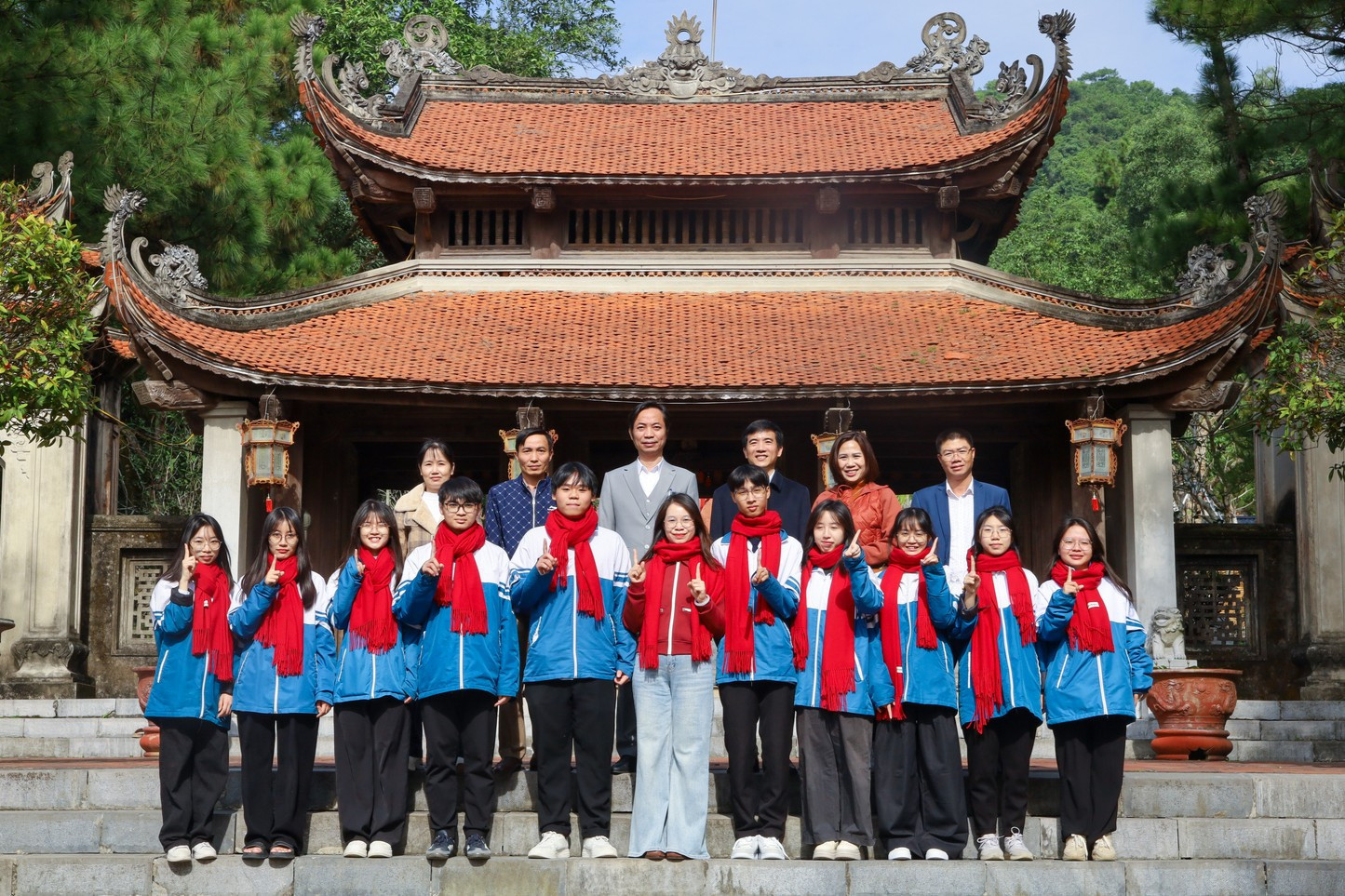 Ngôi trường duy nhất cả nước có 3 thủ khoa thi học sinh giỏi quốc gia 2025-2026插图 Đội tuyển HSG QG môn Địa lí THPT chuyên Nguyễn Trãi năm học 2025 2026.jpg