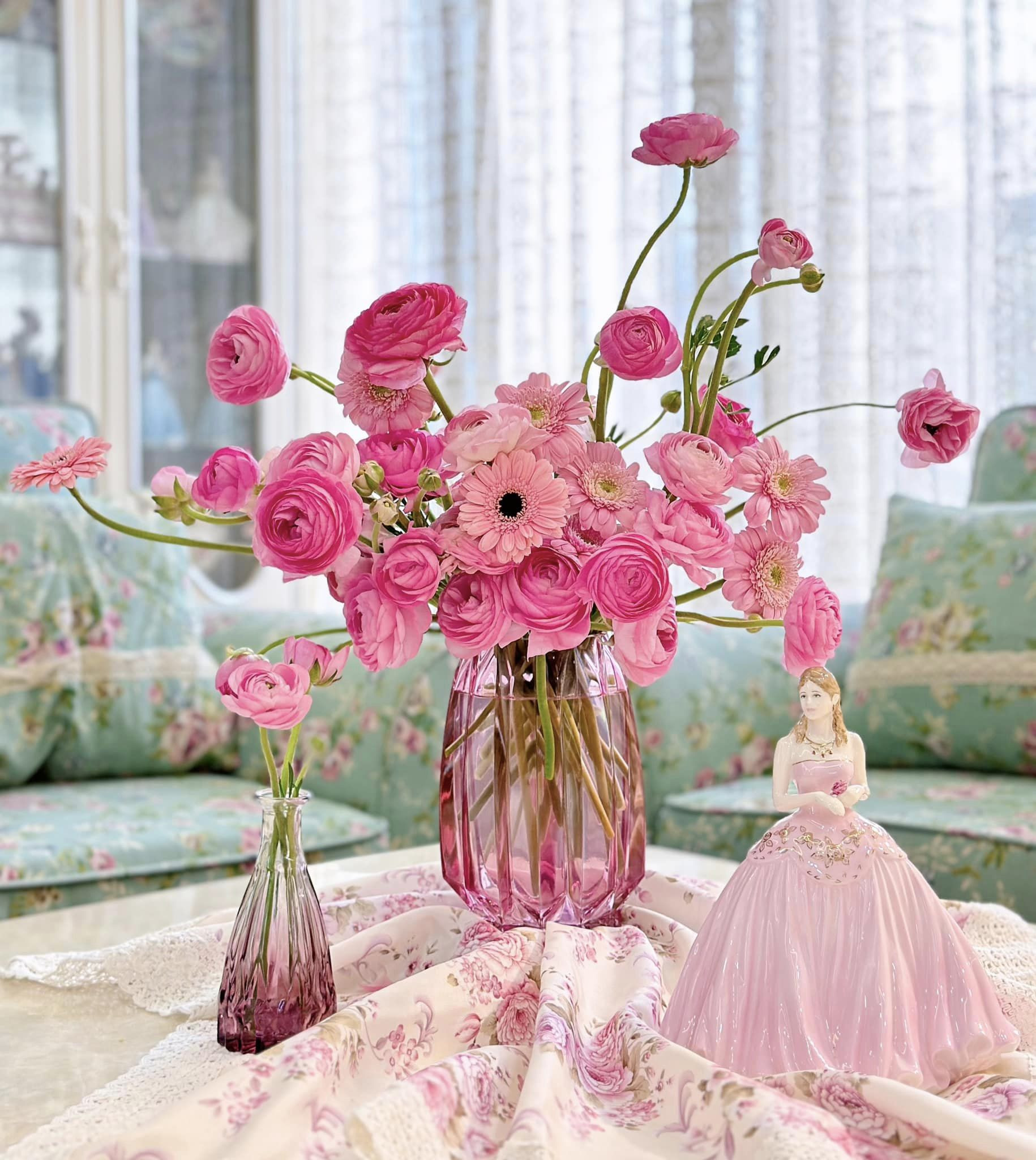 Loài hoa 'nghìn lớp' Hoa hậu Đỗ Hà cắm Tết này có gì đặc biệt? - Ảnh 5.