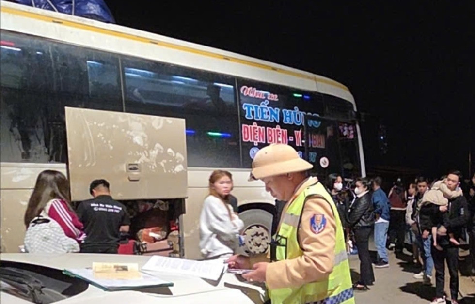 Công an TP.HCM triệu tập bảo vệ hăm dọa tài xế Xanh SM插图1 Công an TP.HCM triệu tập bảo vệ hăm dọa tài xế Xanh SM插图1