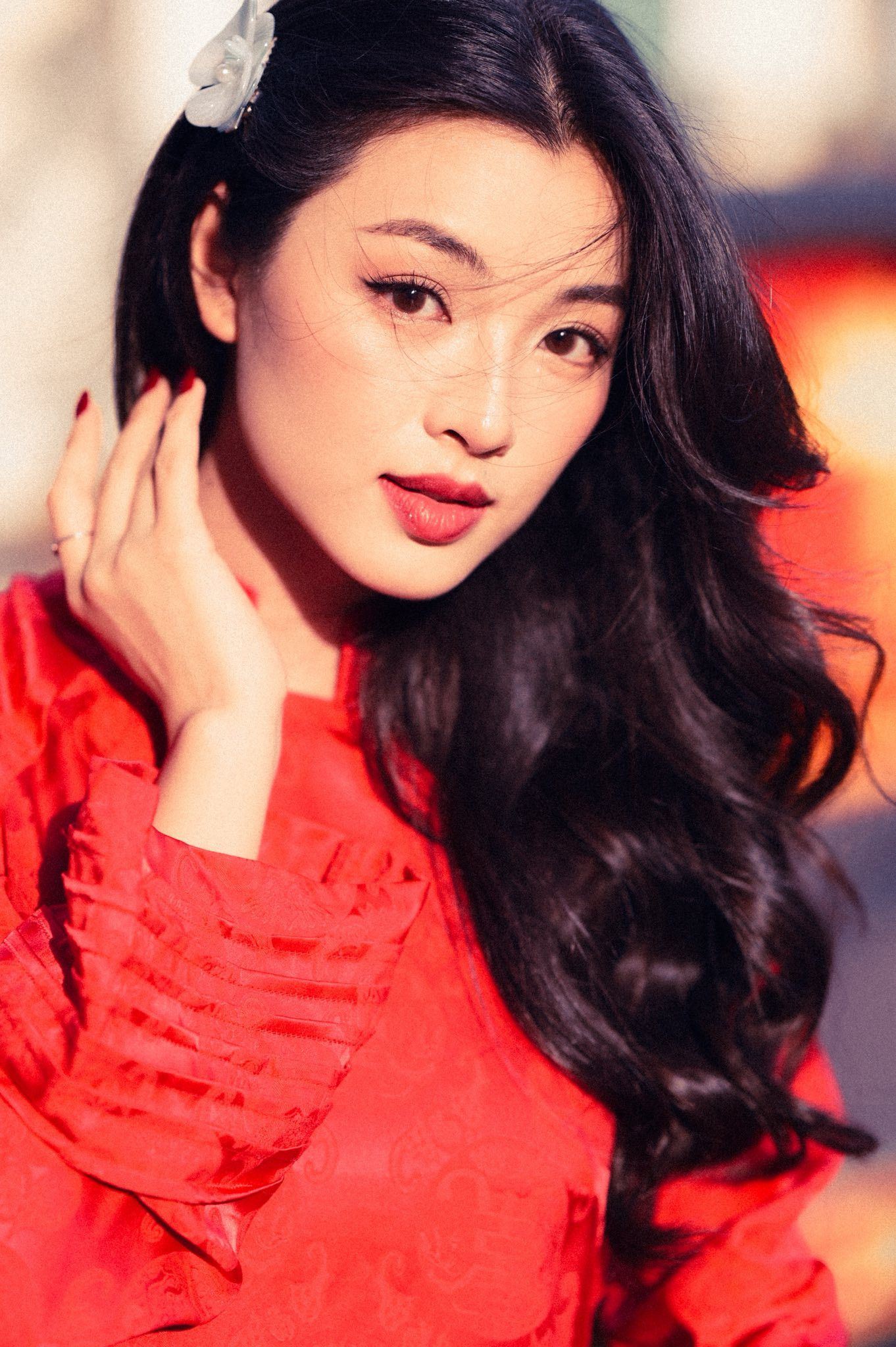 Vợ sắp cưới của nhạc trưởng Dustin Tiêu diện áo dài đỏ gây thương nhớ - Ảnh 5.