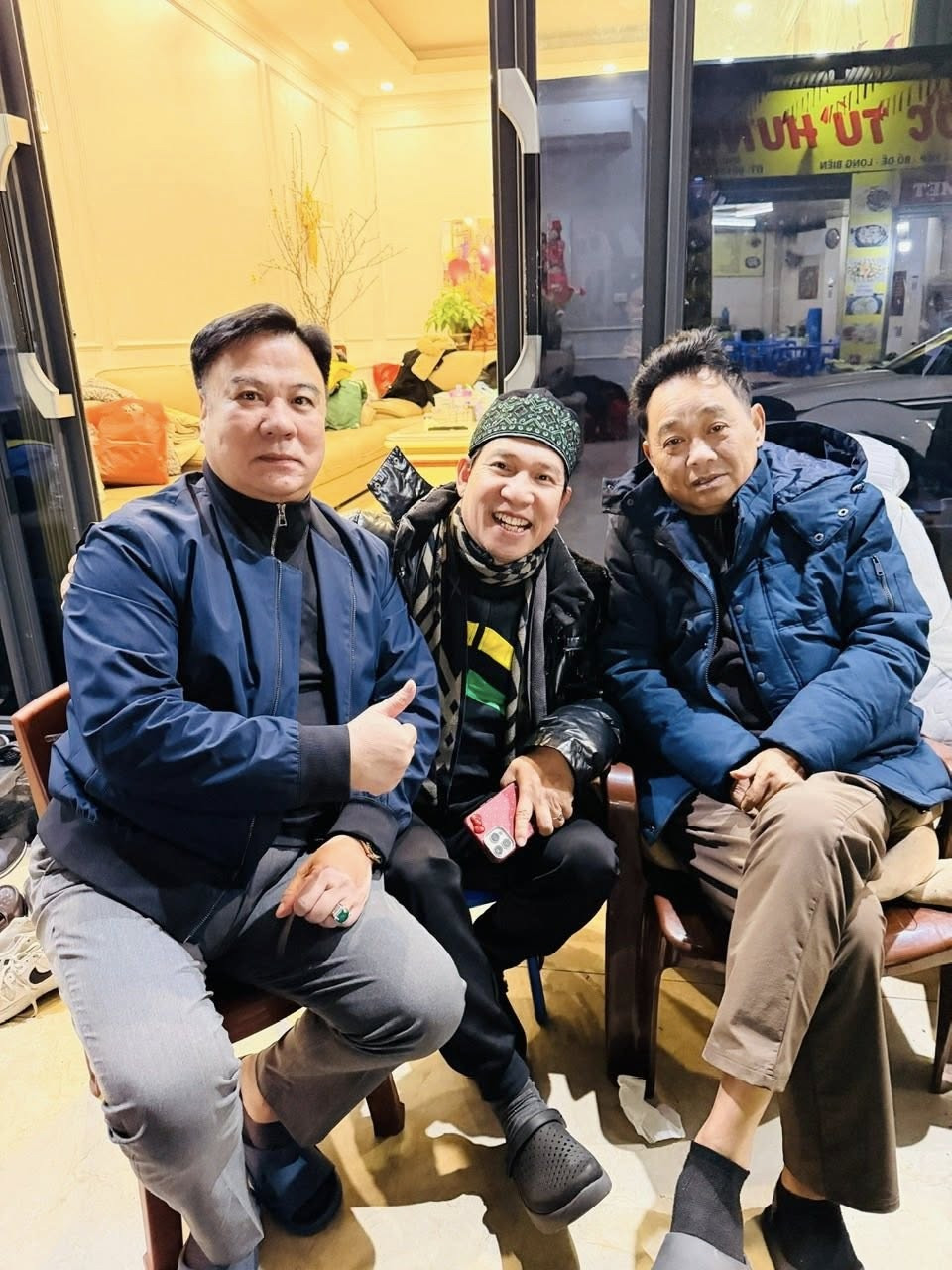 Diễn viên Quốc Khánh phim ‘Tết này ai đến xông nhà’ sau 24 năm插图7 NSND Quốc Khánh cuộc sống giản dị và sự nghiệp nghệ thuật nổi bật năm 2026 - Ảnh 8.