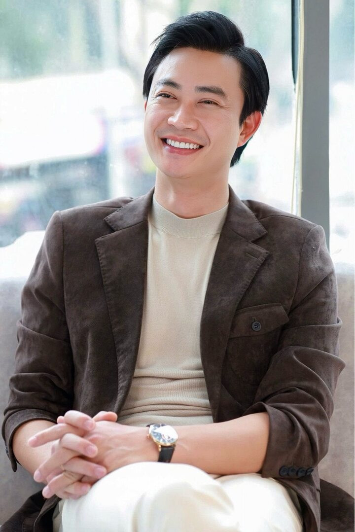 Tiến Lộc chuyên trị các vai sở khanh, đểu giả, bị khán giả “ghét cay ghét đắng”.