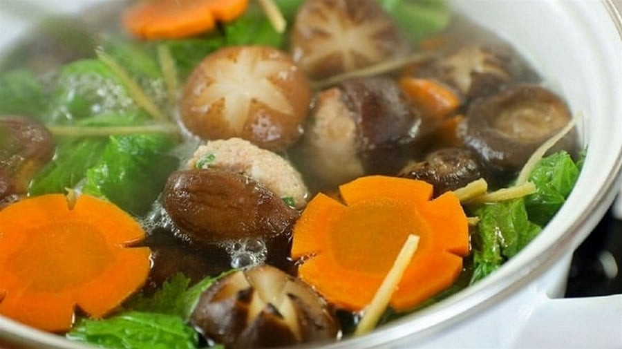 Người bệnh tiểu đường ăn Tết thế nào để không tăng đường huyết? Cần kiêng kỵ gì trong mâm cỗ ngày Tết?插图1 Người bệnh tiểu đường ăn Tết thế nào để không tăng đường huyết? Cần kiêng kỵ gì trong mâm cỗ ngày Tết - Ảnh 2.