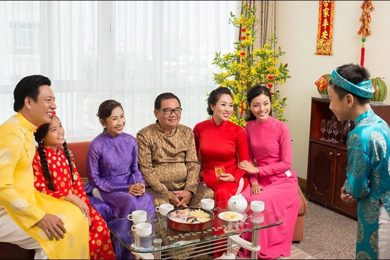 60+ câu chúc Tết hay, ý nghĩa dành cho người thân, bạn bè nhân dịp Tết đến Xuân về - Ảnh 2.