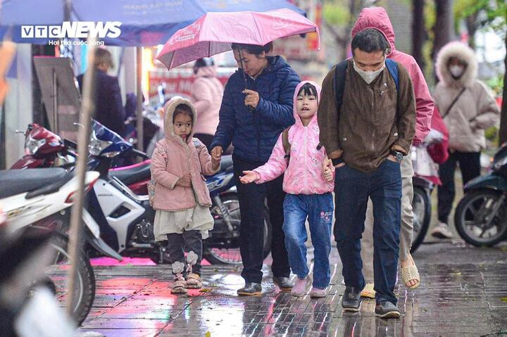 Chiều tối và đêm mùng 1 Tết, không khí lạnh tăng cường mạnh hơn xuống miền Bắc. (Ảnh minh hoạ: Viên Minh)