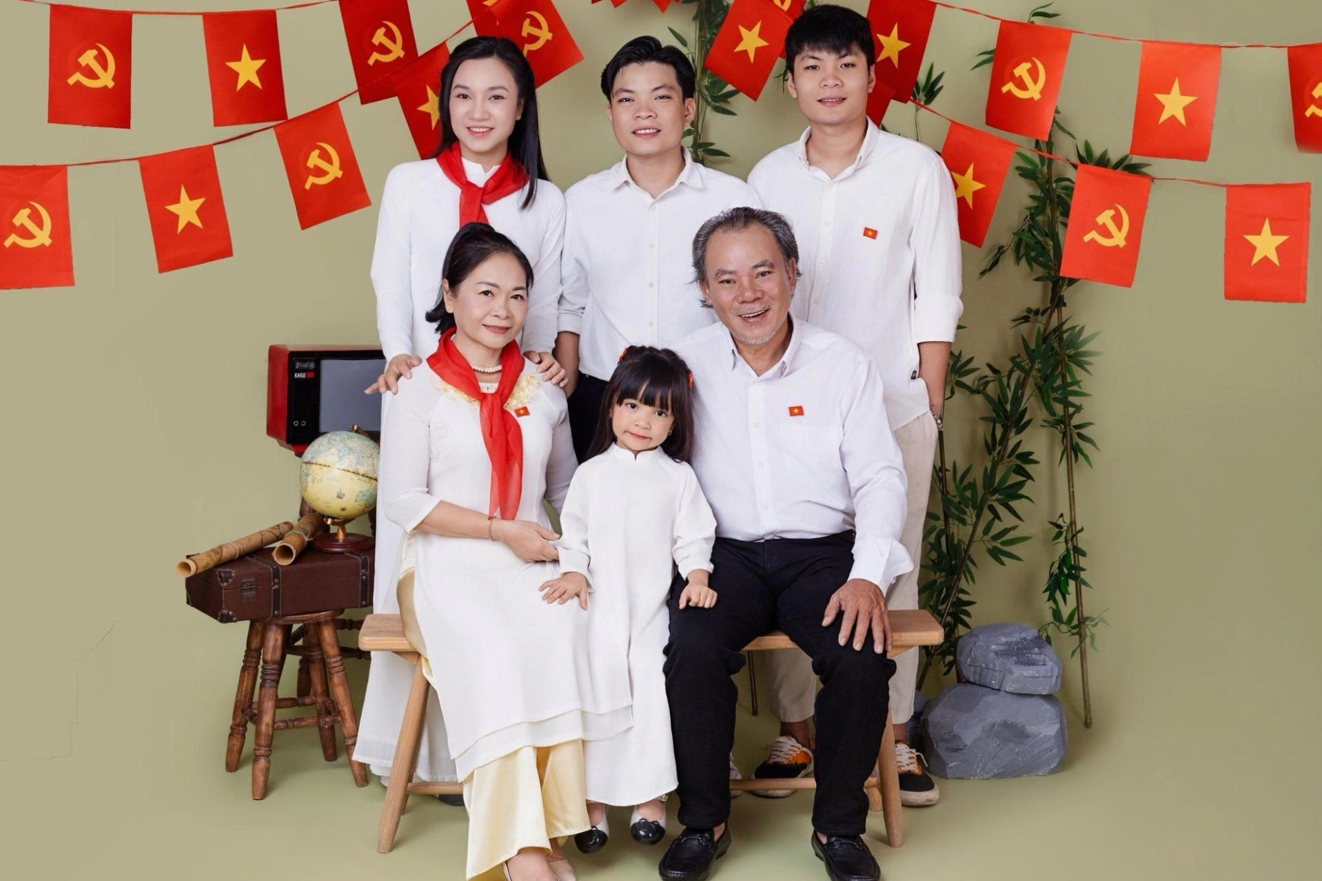 Diễn viên Phương Bình 34 năm sống xa vợ, tiết lộ nỗi day dứt ở tuổi 60插图2 batch_image3jpg 1770699833163.jpg