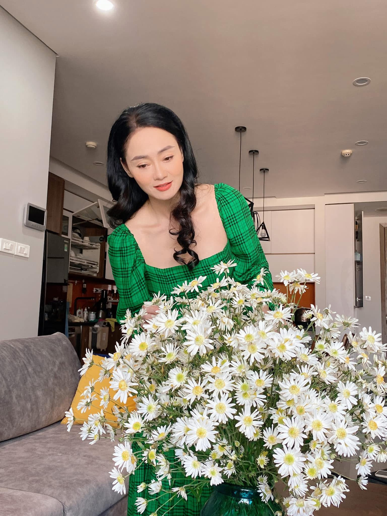 Nữ diễn viên phim 'Tết này ai đến xông nhà' đang đỉnh cao sự nghiệp bỗng 'ở ẩn', hơn 10 năm sau trở lại đầy ấn tượng插图9 Quách Thu Phương 'Tết này ai đến xông nhà' - Ảnh 10.