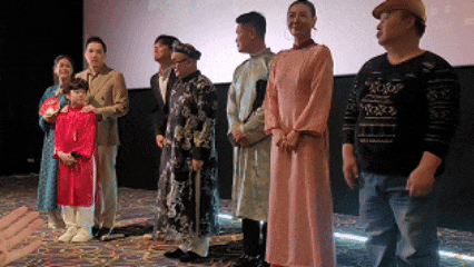 Nhìn từ việc CEO người Hàn Quốc quỳ lạy khán giả Việt Nam插图3