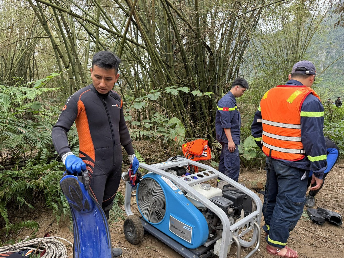 Huy động gần 200 người tìm kiếm nạn nhân插图2 anh 6.jpg