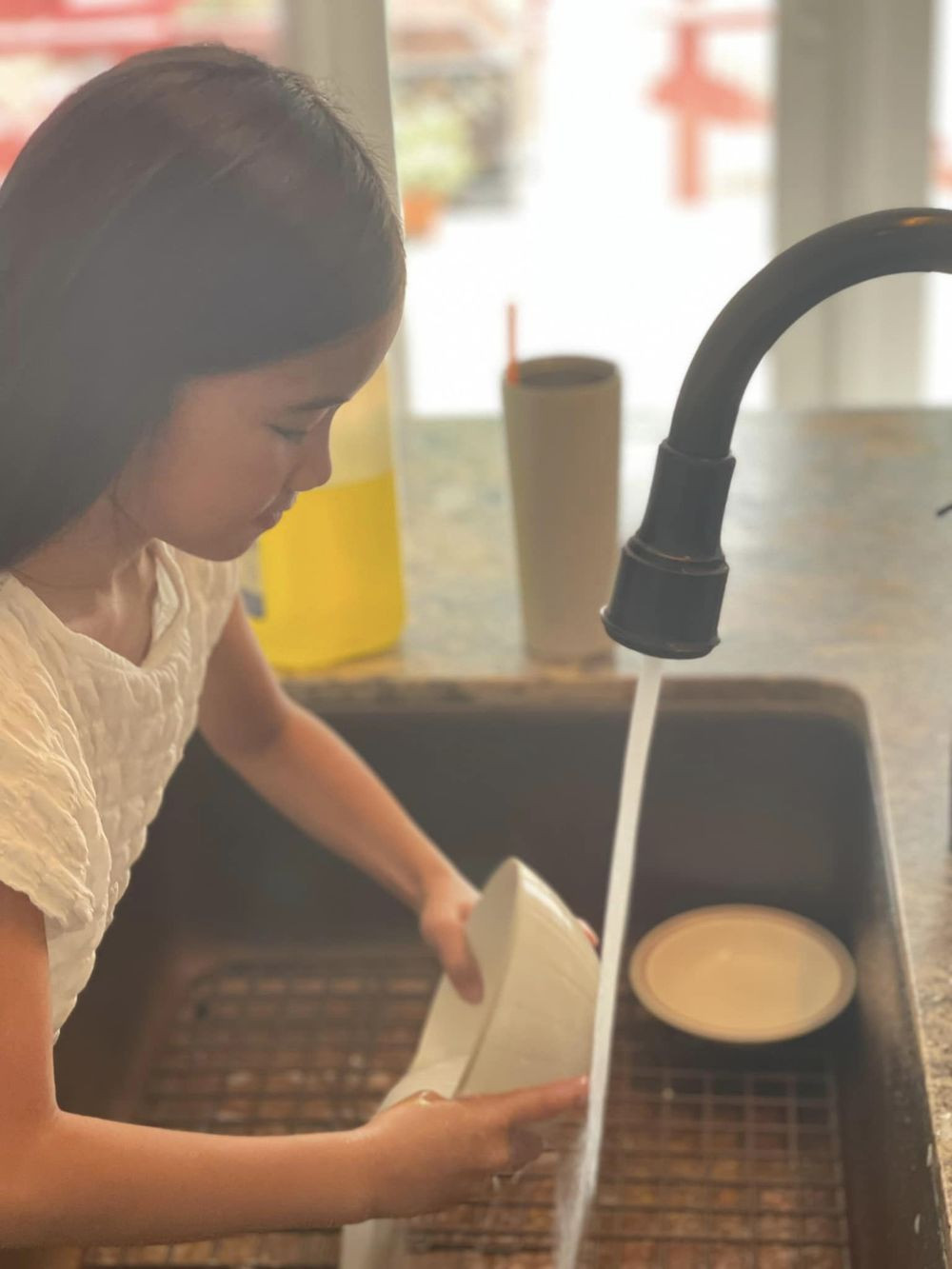 'Em gái Tăng Thanh Hà' sang Mỹ sống, khoe không gian xanh mát- Ảnh 17.