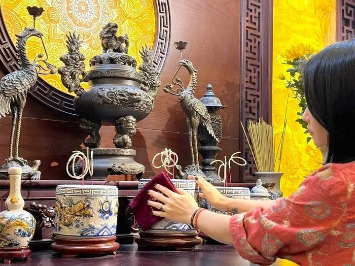 Việc lau dọn cuối năm cần được thực hiện đúng cách.