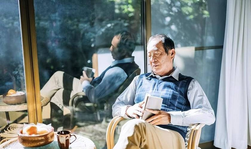 Thầm trách bố 20 năm vì tuổi thơ không có mẹ: Sự thật phía sau khiến tôi ân hận cả đời - Ảnh 1.