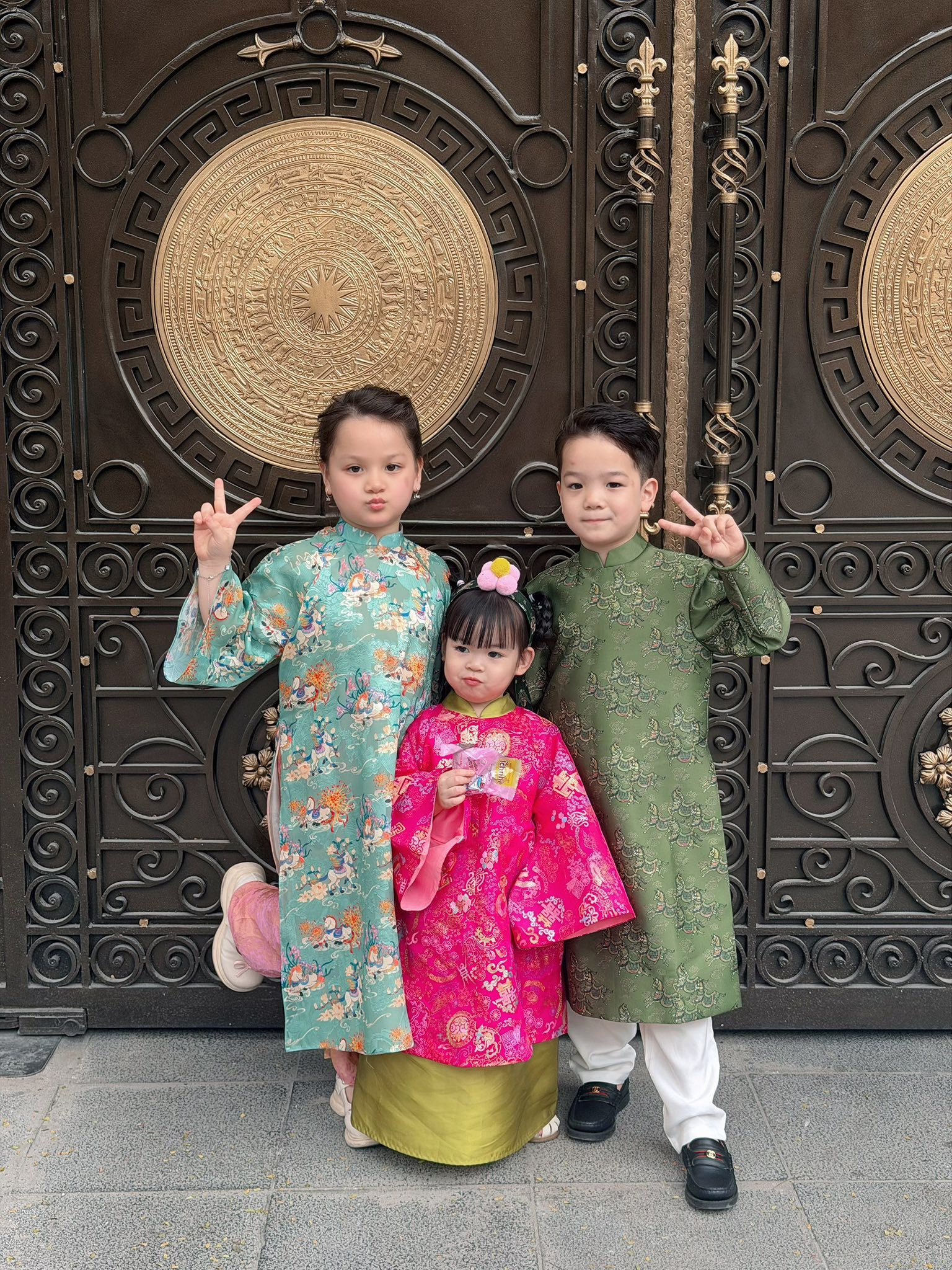 Biểu cảm tấu hài đáng yêu của con gái Đỗ Mỹ Linh - Ảnh 4.