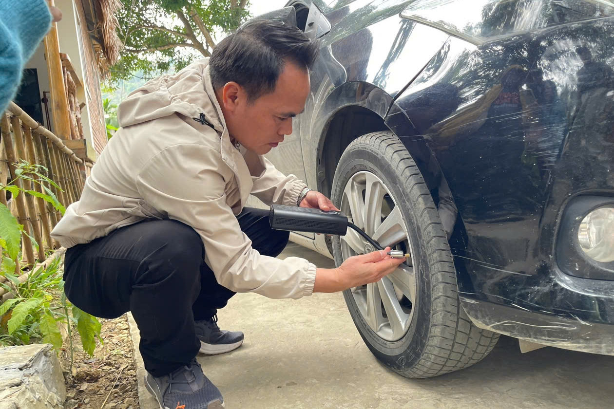 Chỉ cần 2 phút quan sát quanh xe giúp bạn giảm được hàng loạt rủi ro trên đường