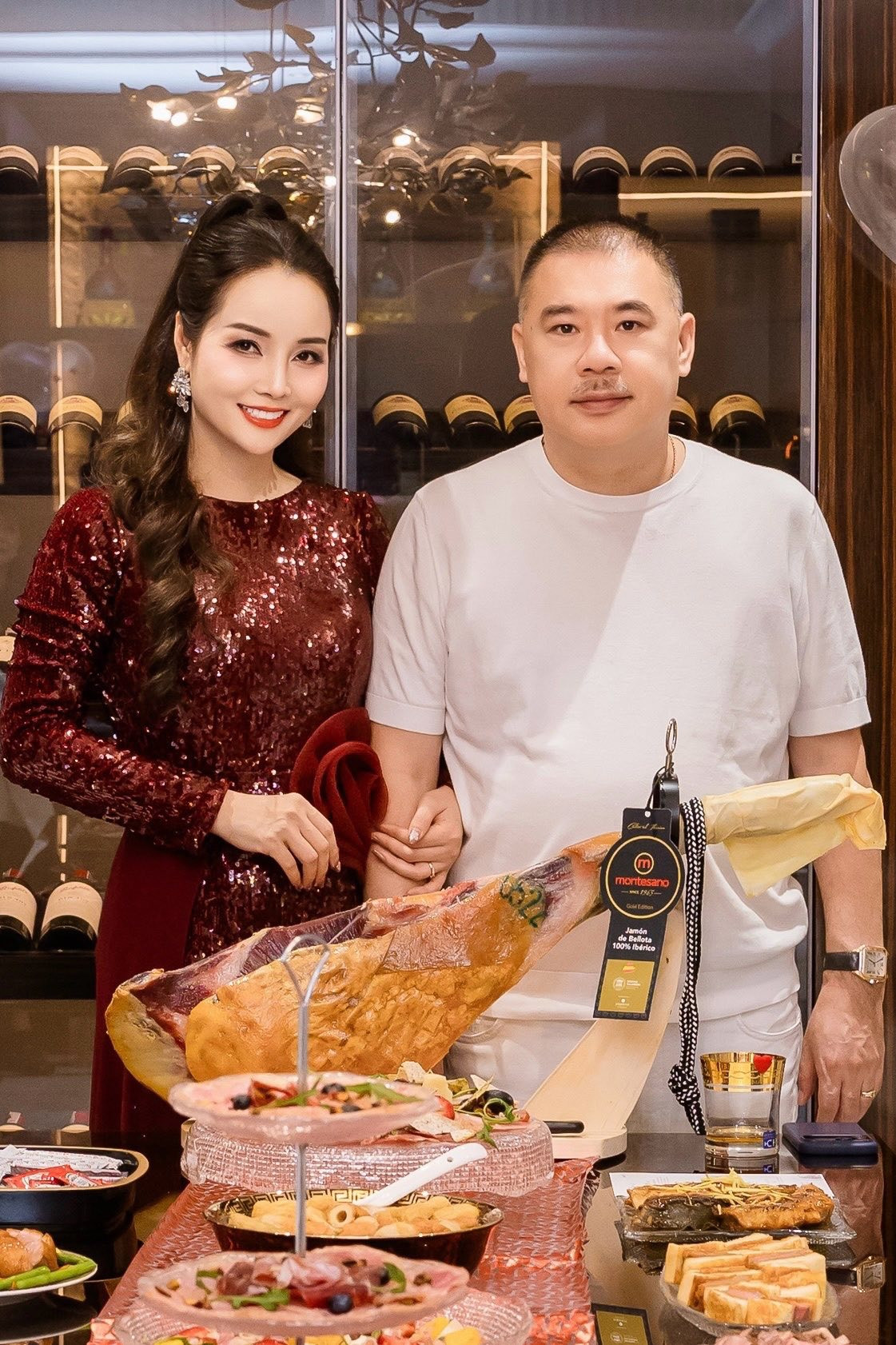 Tết ấm áp trong vòng tay nội - ngoại của gia đình Mai Thu Huyền - Ảnh 2.