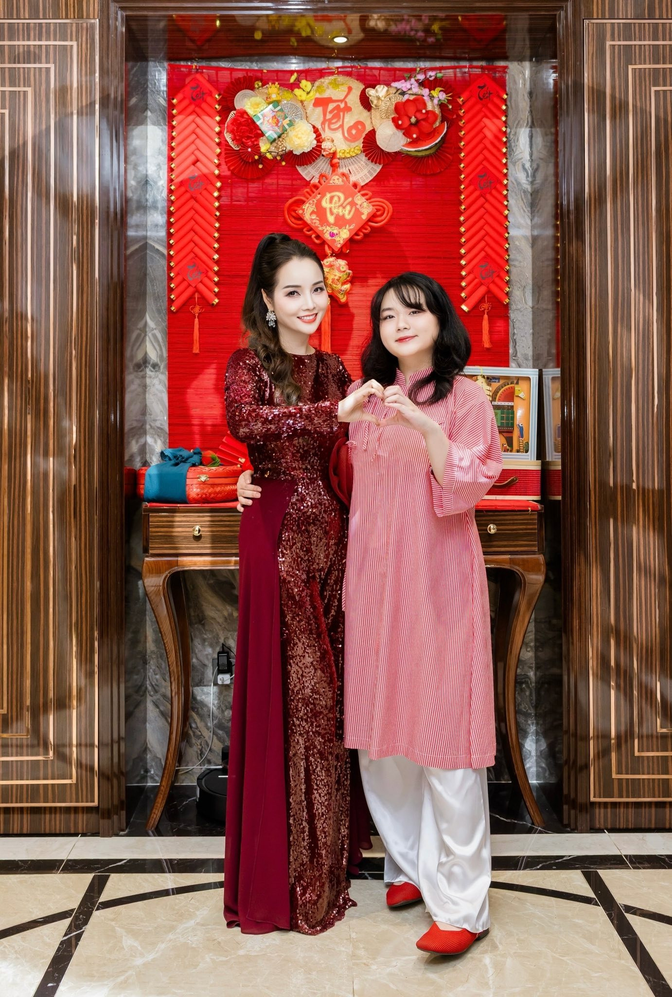 Tết ấm áp trong vòng tay nội – ngoại của gia đình Mai Thu Huyền插图3 Tết ấm áp trong vòng tay nội - ngoại của gia đình Mai Thu Huyền - Ảnh 7.