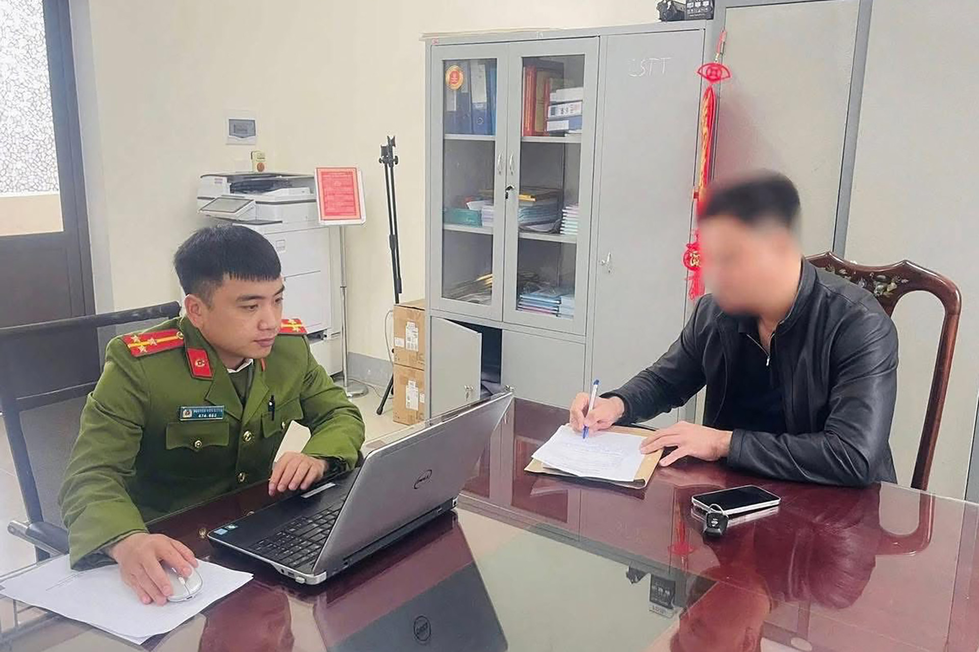 Vụ đỗ ô tô chắn ngõ trong ngày Tết ở Hà Tĩnh: Cục CSGT lên tiếng插图1 639164410_936611038702215_7860003498334722771_n.jpg