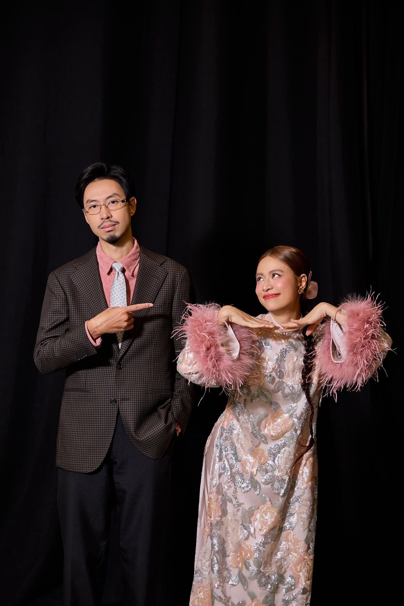 Chụp hình Tết cùng Đen Vâu, Hoàng Thùy Linh gọi khoảnh khắc chung đôi là 'vị nhà' - Ảnh 4.