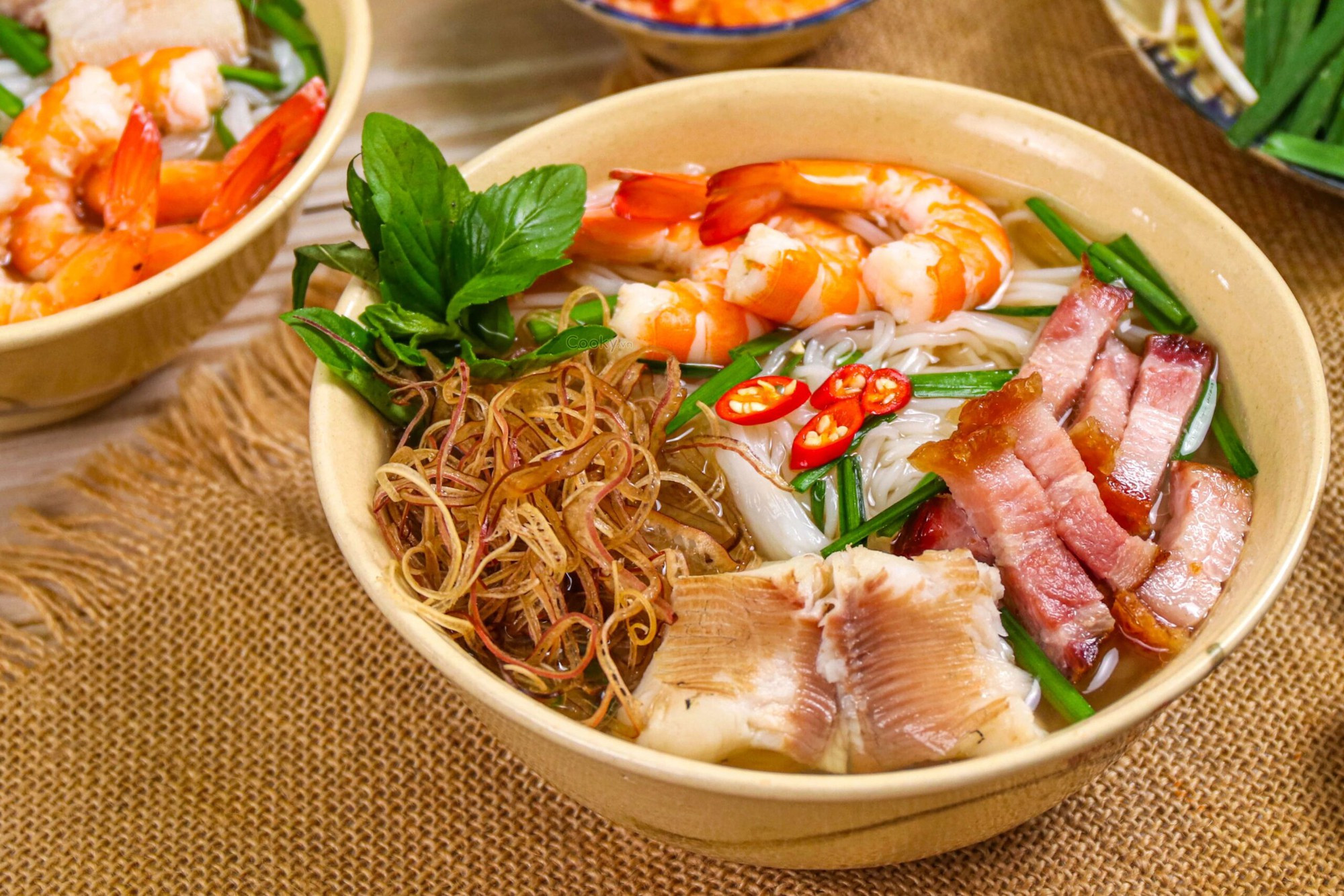 Điều khiến Ngọc Trinh cực kỳ mê mẩn, bất chấp quên luôn vòng eo 56 - Ảnh 4.