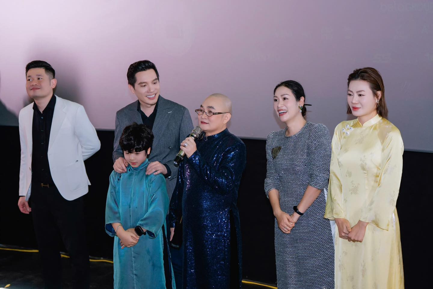 Phim Tết có sự xuất hiện của Xuân Hinh bị truyền thông 'bẩn', NSX nói gì? - Ảnh 3.