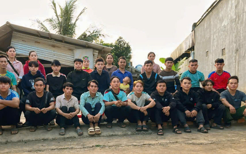 Tết đặc biệt của ông lão Đắk Lắk vượt 1.500km hỏi cưới bạn gái quen qua mạng插图2 anh 3.jpg