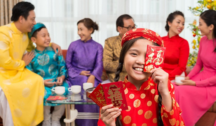 Đi làm đầu năm: Cách đón tài lộc và bình an khi trở lại - Ảnh 2.