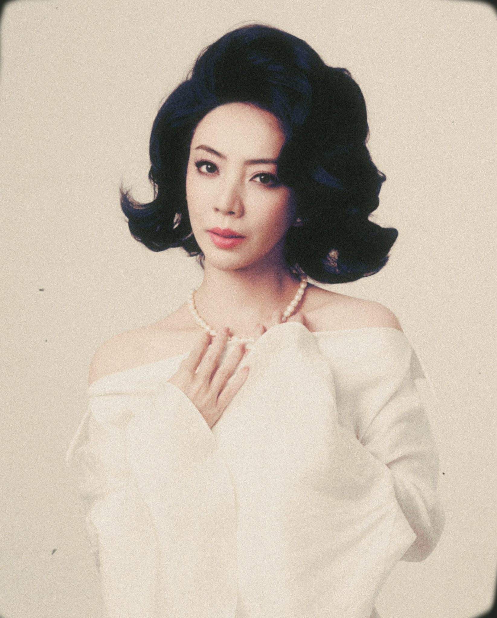 BÀI XUÂN ONLINE NGÀY 22-2 (MÙNG 6). TỰA: Thu Trang: 