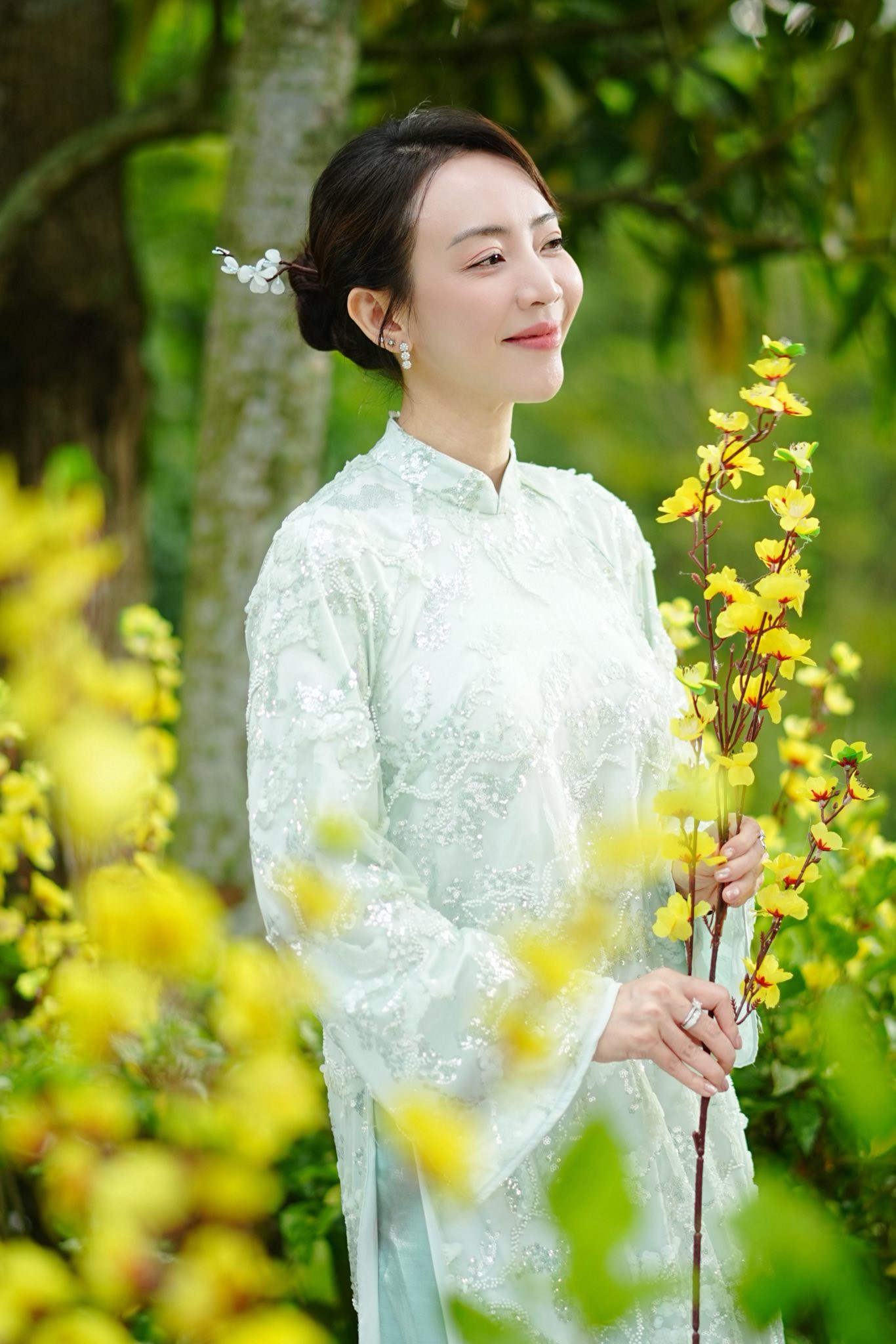 BÀI XUÂN ONLINE NGÀY 22-2 (MÙNG 6). TỰA: Thu Trang: